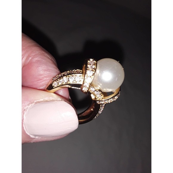NIB 925 Pearl & Diamond Sz 8 Simulated Cocktail Statement Ring - Picture 2 of 7